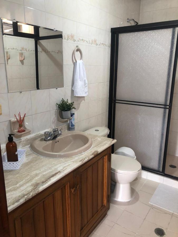 Habitaciones Independientes Cerca Al Aeropuerto 3 Картахена Экстерьер фото